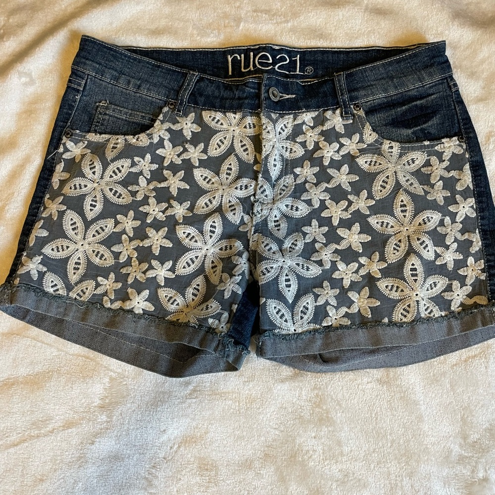 Rue 21 shorts